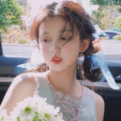 接近无限的白